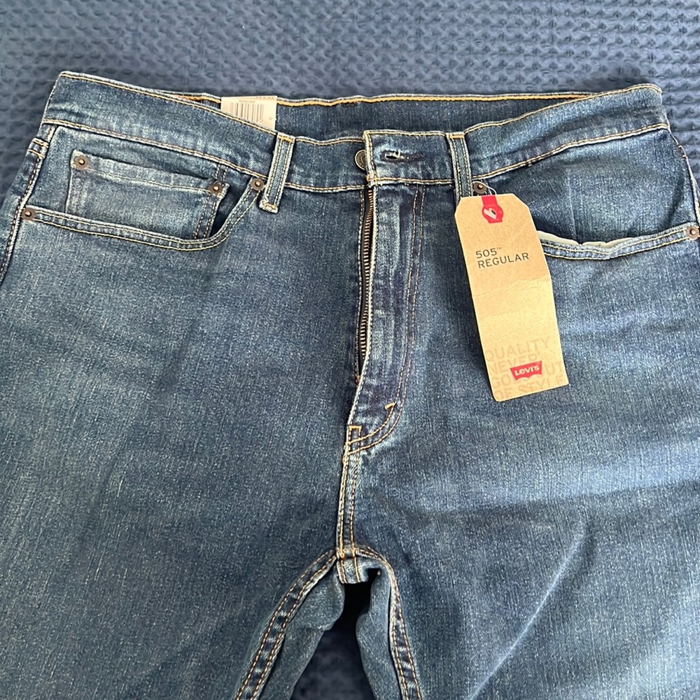 Classic straight leg Levi’s jeans